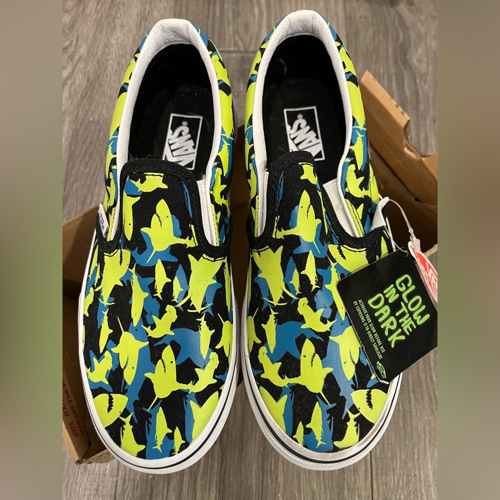 (SOLD) NWT Vans youth size 3 Glow Sharks slip on shoes. New in box.